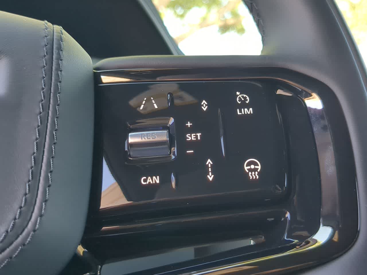 Thumbnail: 2026 Land Rover Range Rover Sport - 27