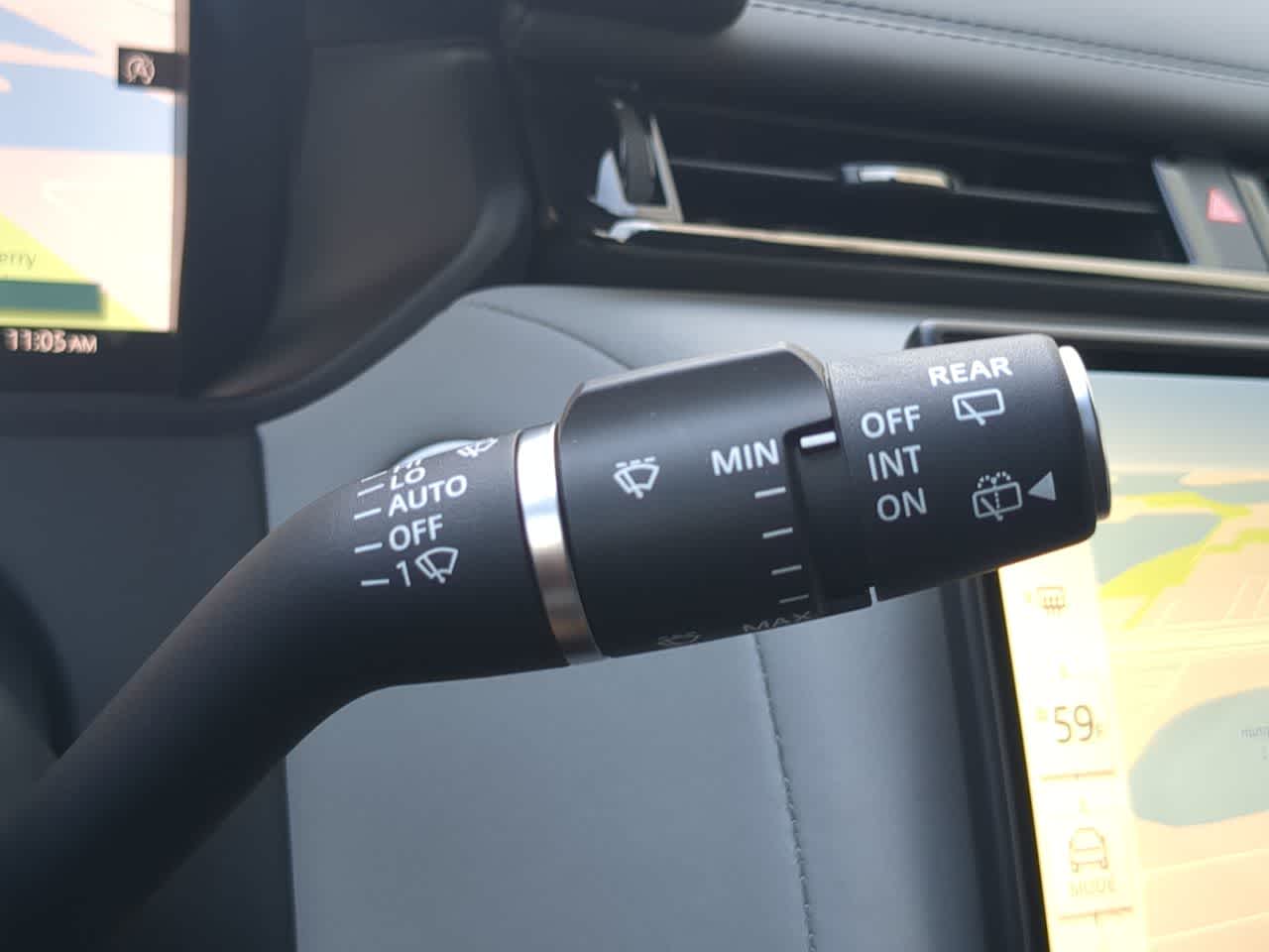 Thumbnail: 2026 Land Rover Range Rover Velar - 27