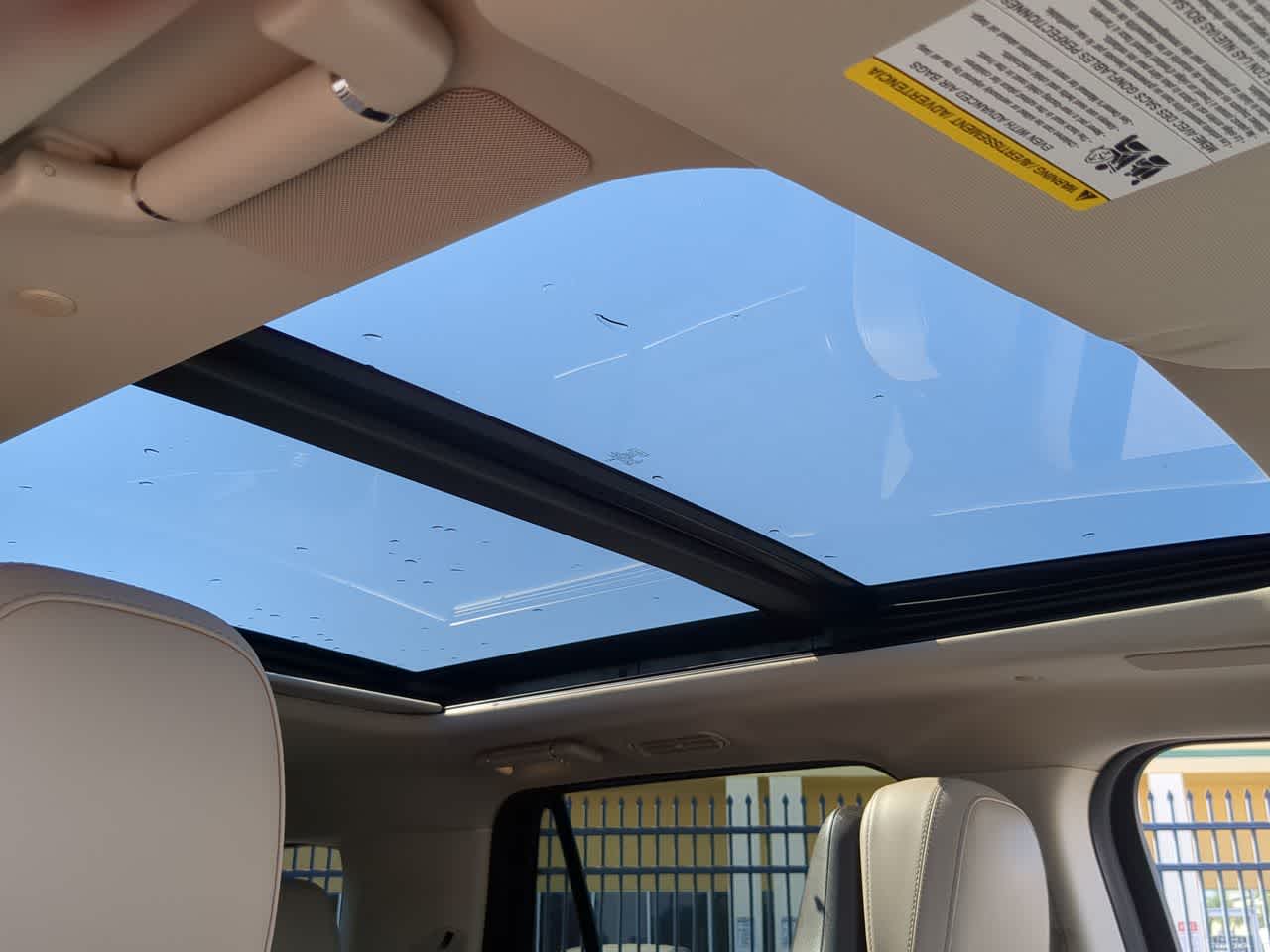 Thumbnail: 2024 Lincoln Navigator - 18