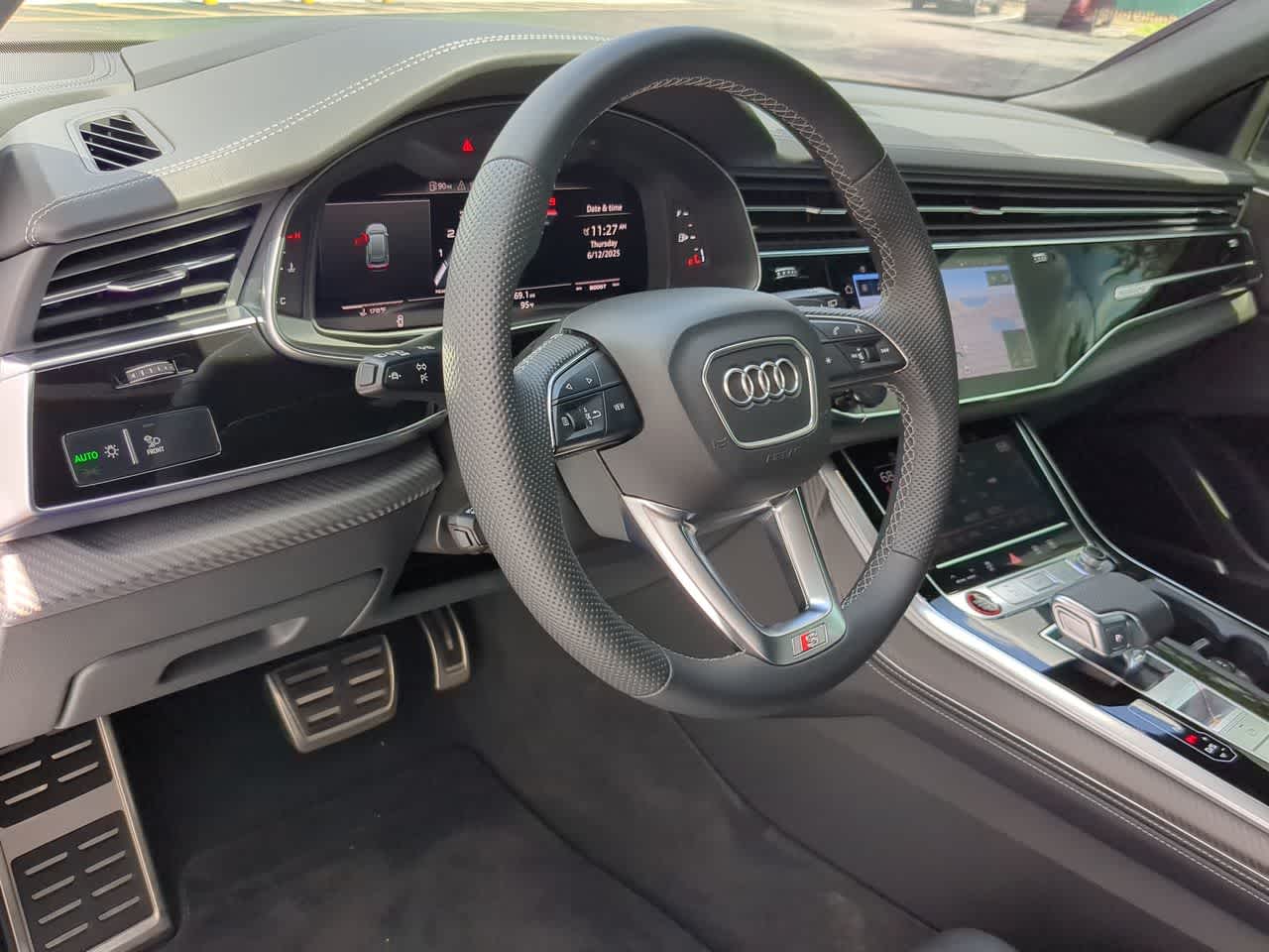 2024 Audi SQ8 Prestige 10