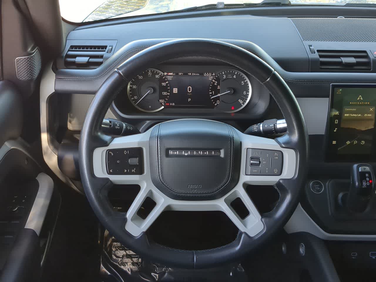 Thumbnail: 2022 Land Rover Defender - 25