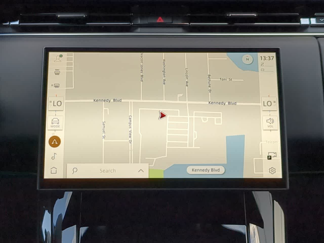 Thumbnail: 2025 Land Rover Range Rover Sport - 31