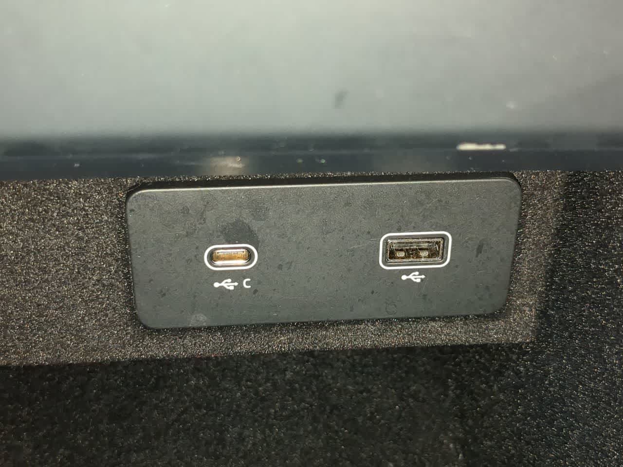 Thumbnail: 2024 Land Rover Range Rover Sport - 32