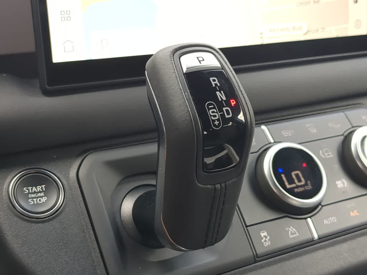 Thumbnail: 2025 Land Rover Defender - 33