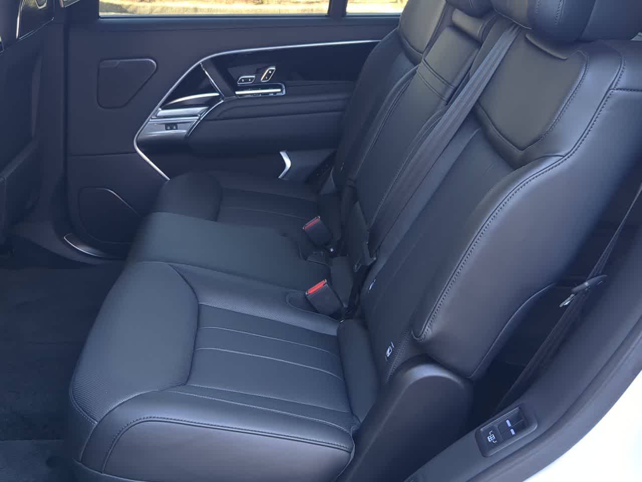 Thumbnail: 2025 Land Rover Range Rover - 20