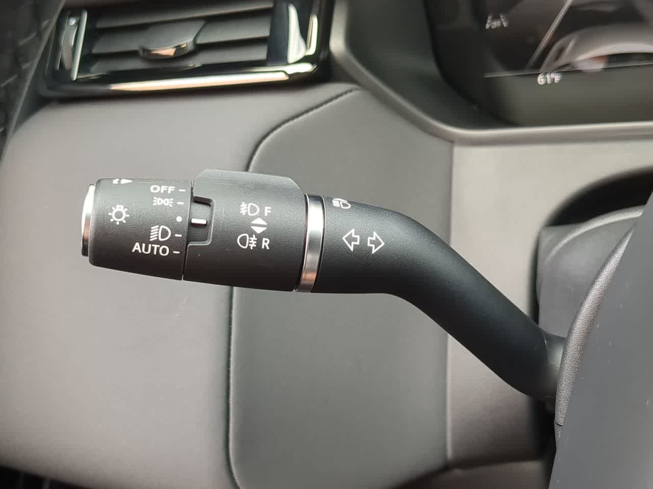 Thumbnail: 2026 Land Rover Range Rover Velar - 28