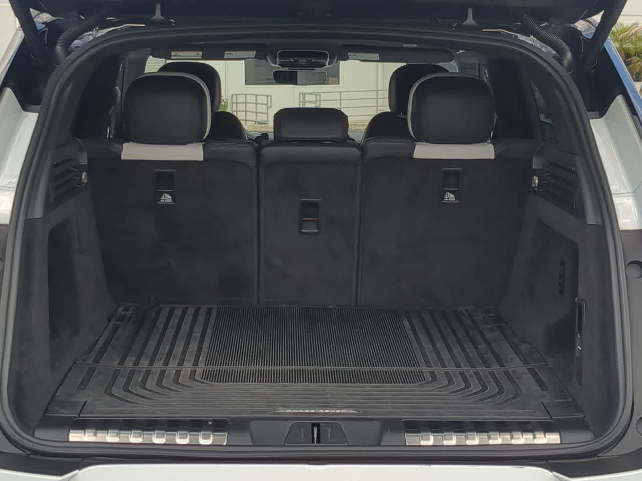 Thumbnail: 2025 Land Rover Range Rover Sport - 36