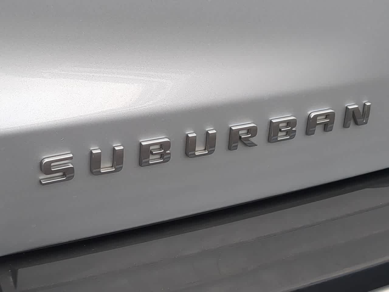 Thumbnail: 2019 Chevrolet Suburban - 12