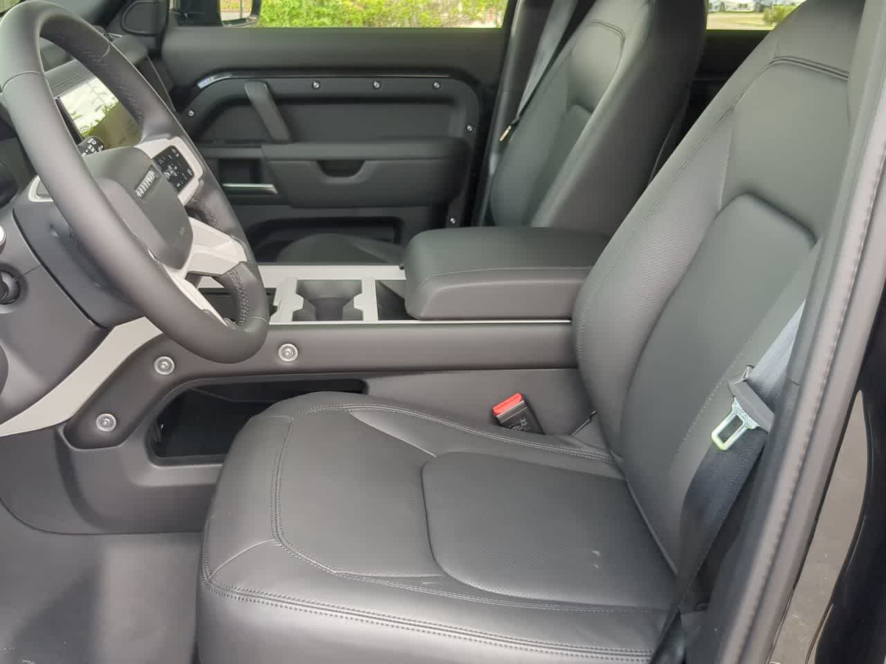 Thumbnail: 2026 Land Rover Defender - 17