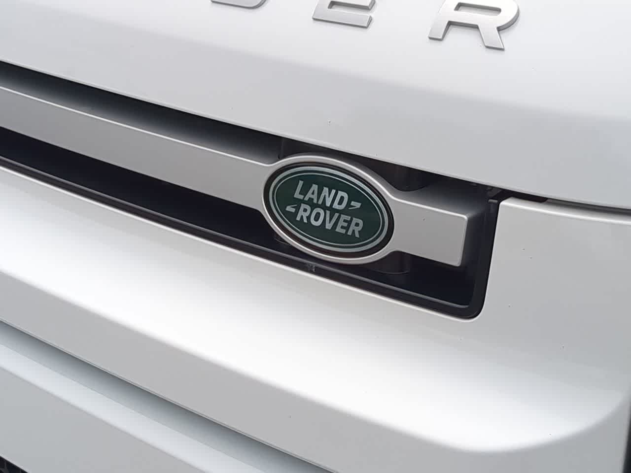 Thumbnail: 2025 Land Rover Defender - 12