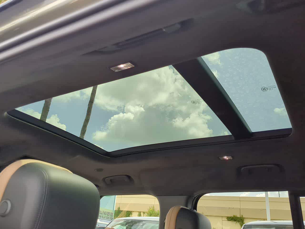 Thumbnail: 2025 Land Rover Defender - 23