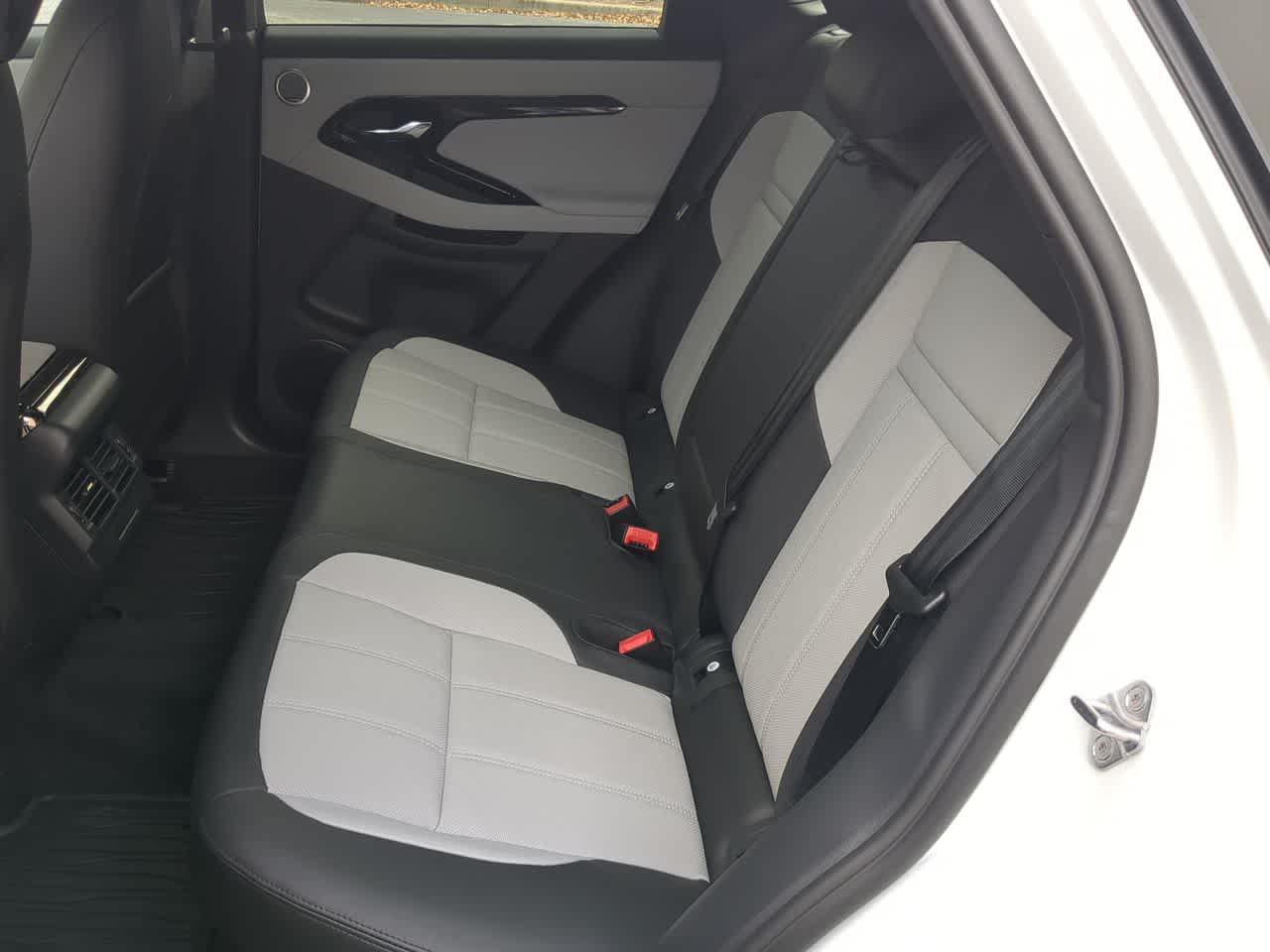 Thumbnail: 2026 Land Rover Range Rover Evoque - 20