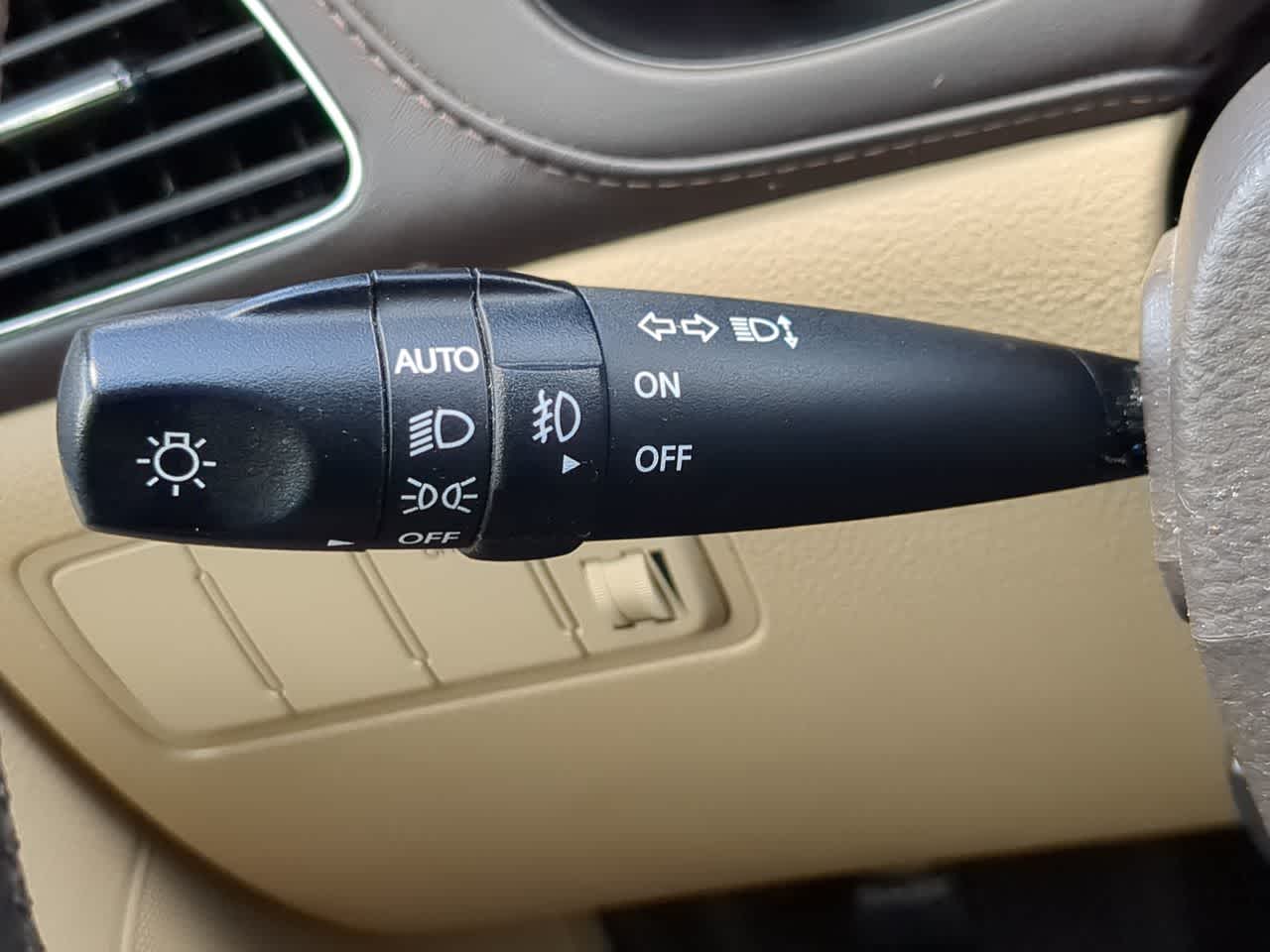 Thumbnail: 2010 Hyundai Genesis - 26