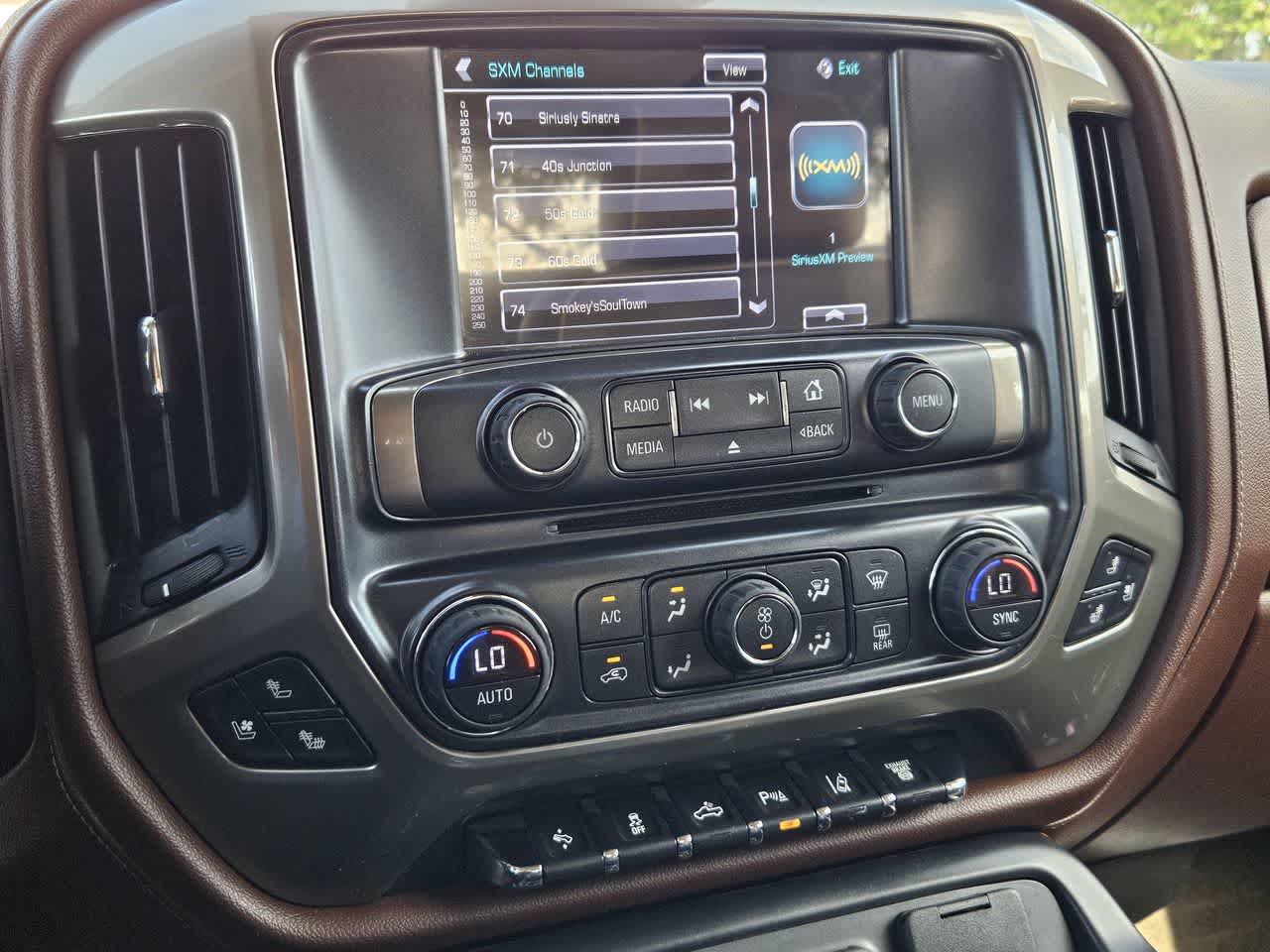 Thumbnail: 2016 Chevrolet Silverado 2500 - 27