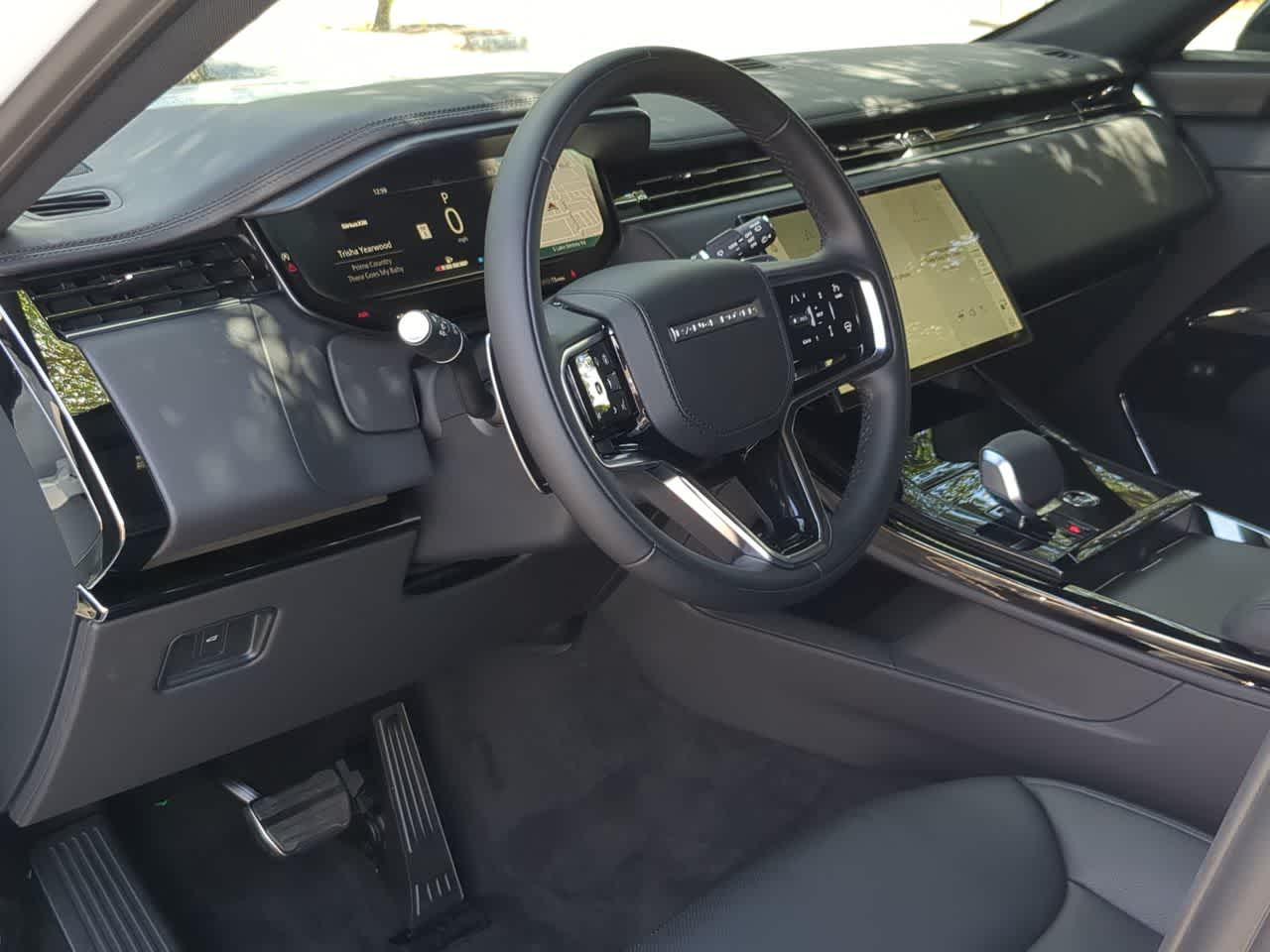 Thumbnail: 2026 Land Rover Range Rover Sport - 10