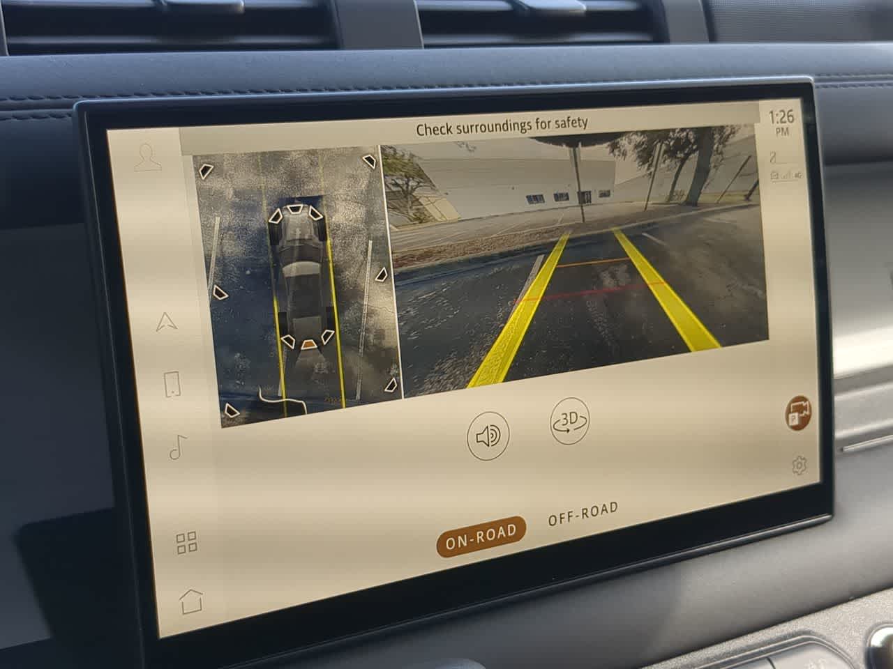 Thumbnail: 2025 Land Rover Defender - 32