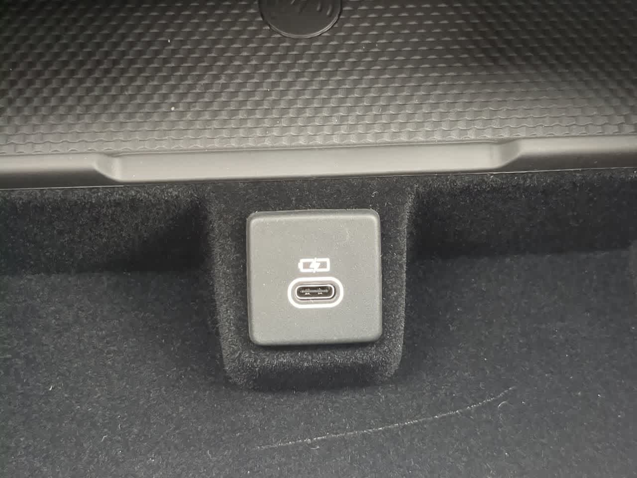 Thumbnail: 2025 Land Rover Range Rover - 33