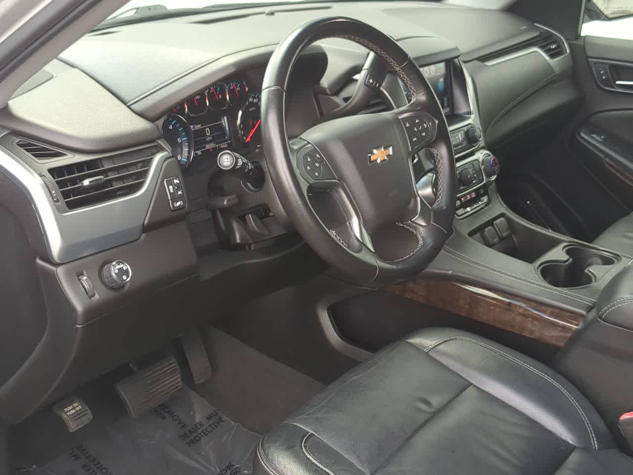 Thumbnail: 2019 Chevrolet Suburban - 10