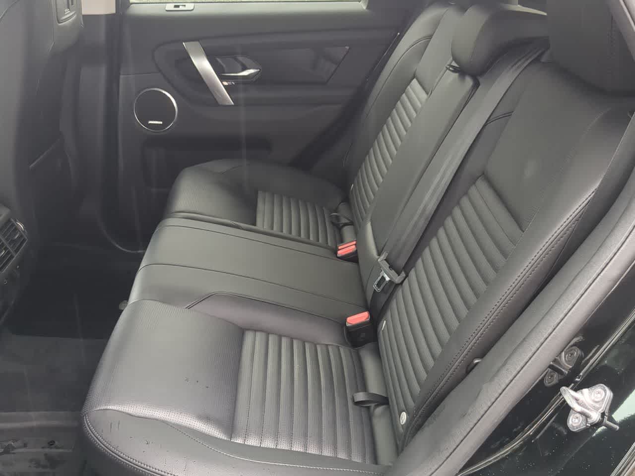 Thumbnail: 2025 Land Rover Discovery Sport - 17