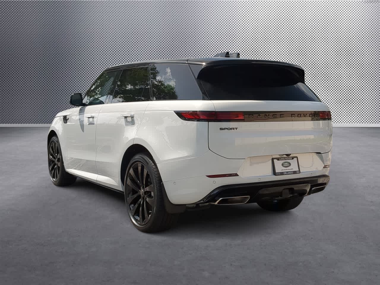 Thumbnail: 2025 Land Rover Range Rover Sport - 6