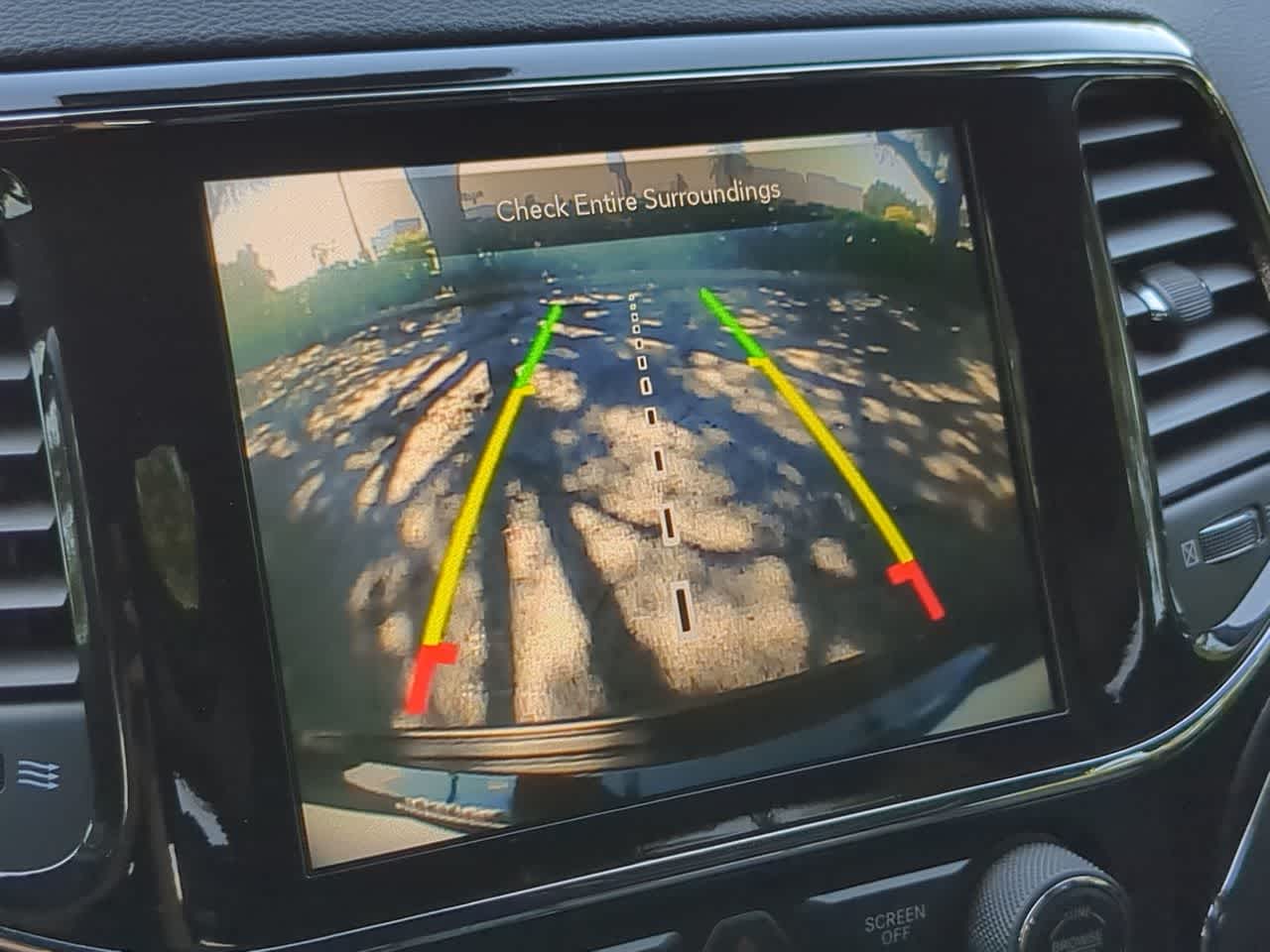 Thumbnail: 2021 Jeep Grand Cherokee - 31