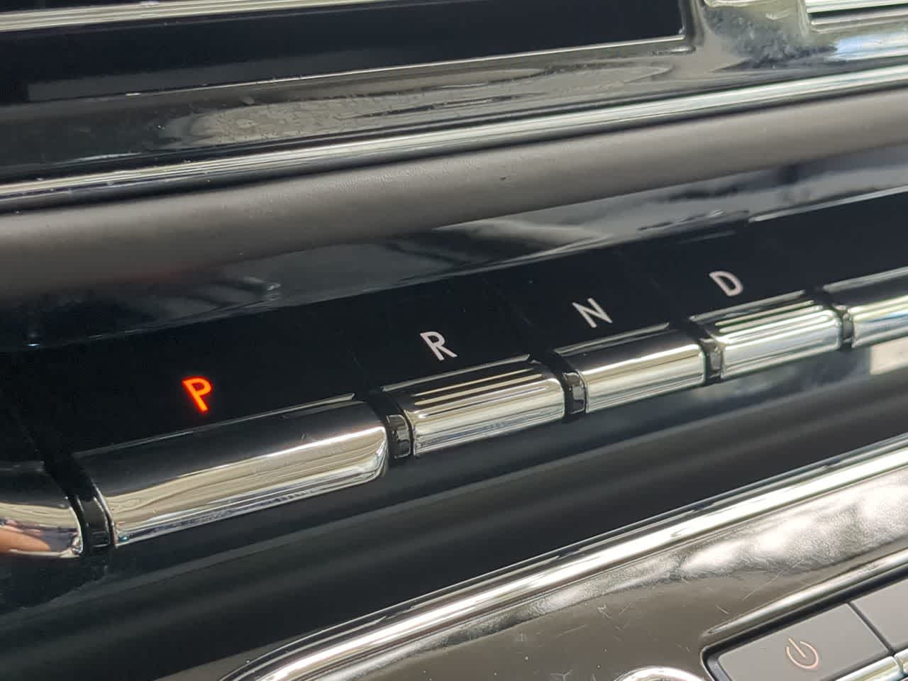 Thumbnail: 2022 Lincoln Navigator - 33