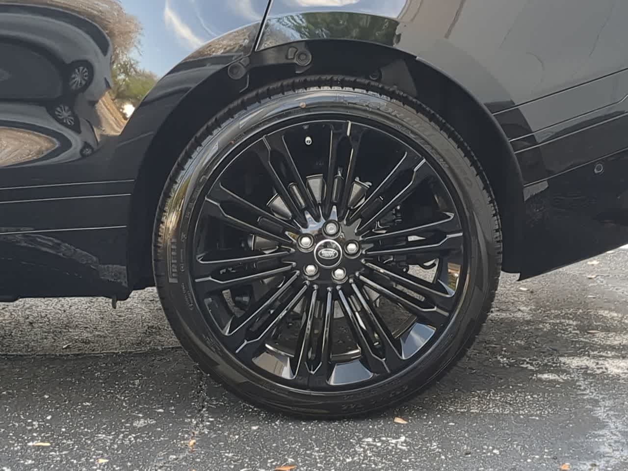 Thumbnail: 2026 Land Rover Range Rover Velar - 14