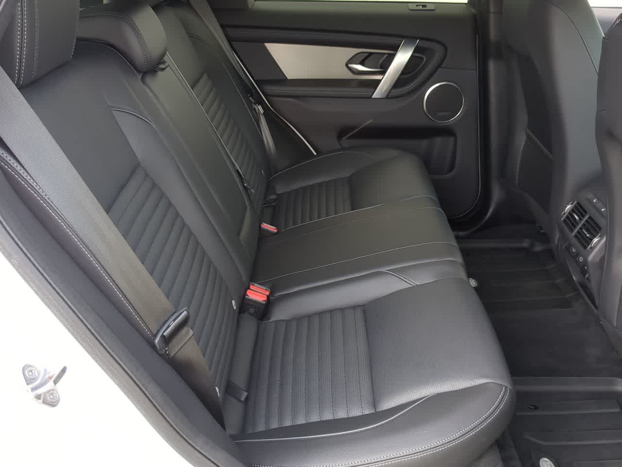 Thumbnail: 2025 Land Rover Discovery Sport - 20