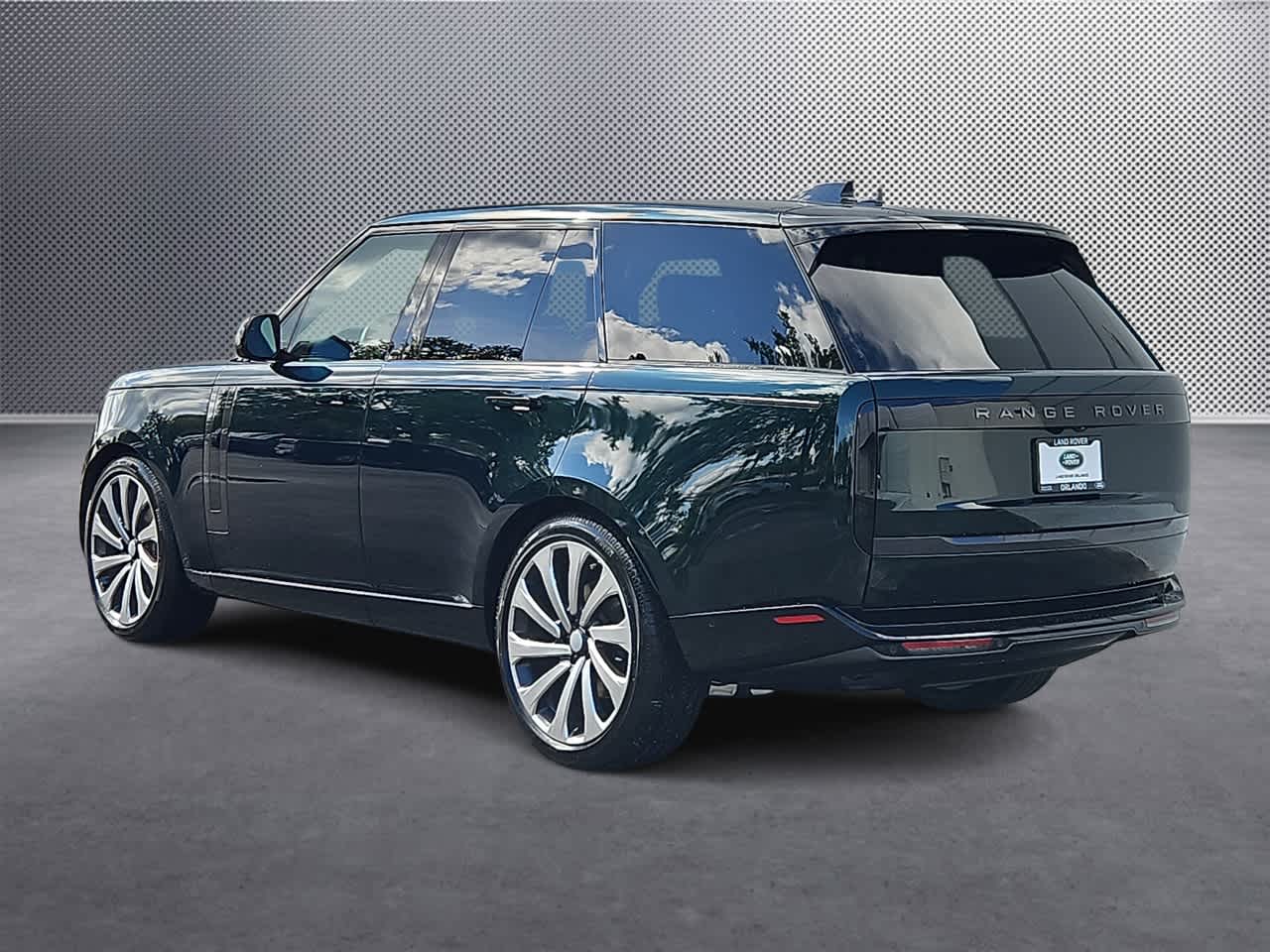 Thumbnail: 2025 Land Rover Range Rover - 6