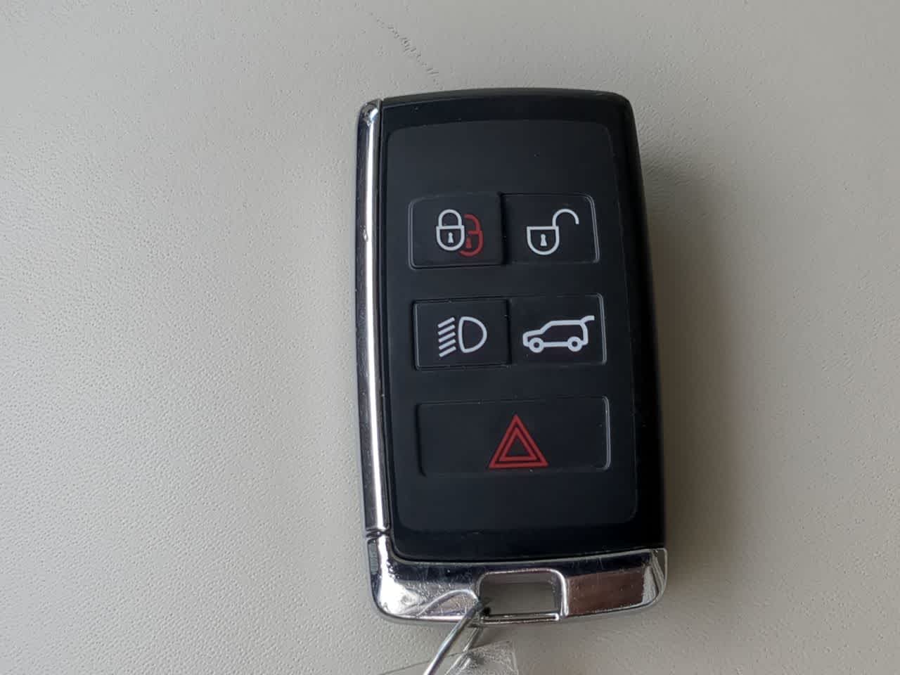 Thumbnail: 2020 Land Rover Range Rover - 36