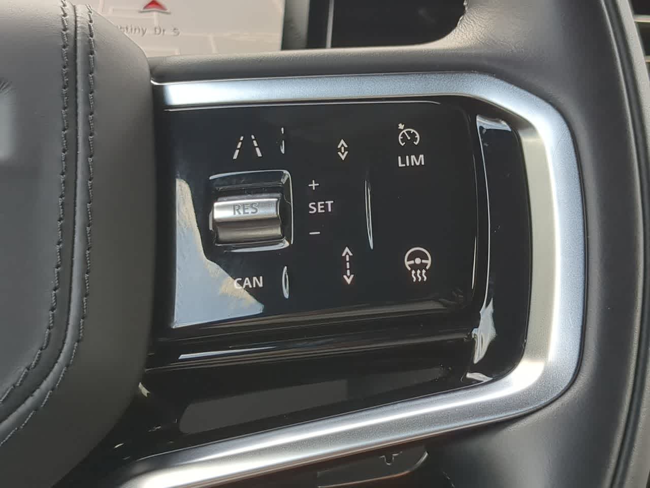 Thumbnail: 2025 Land Rover Range Rover Sport - 27