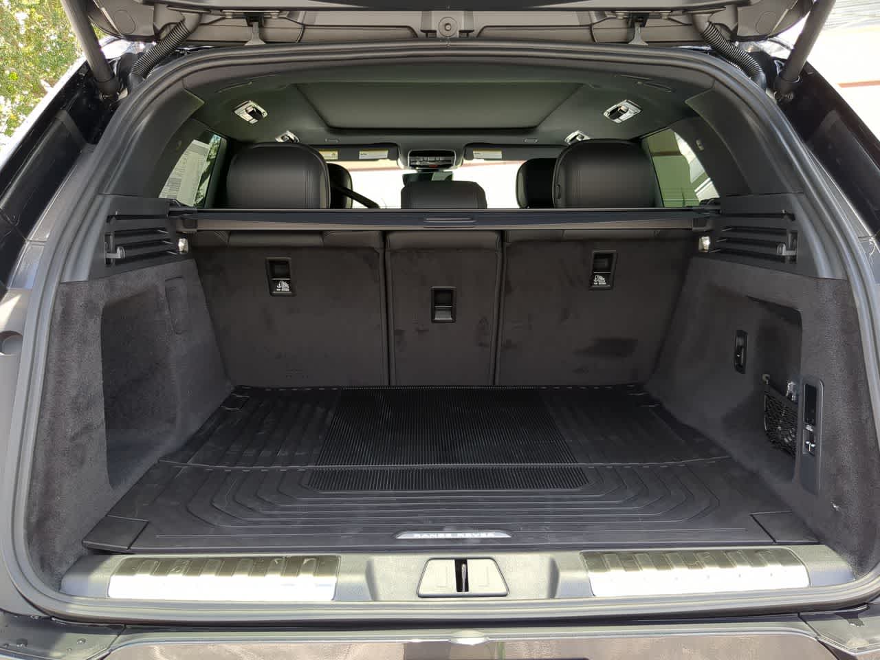 Thumbnail: 2025 Land Rover Range Rover Sport - 35