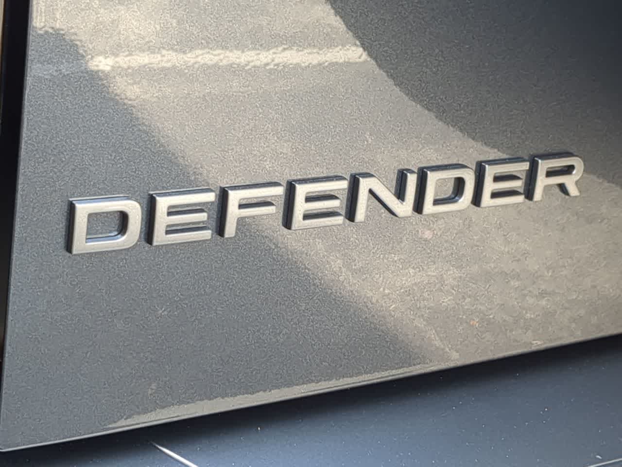 Thumbnail: 2025 Land Rover Defender - 13