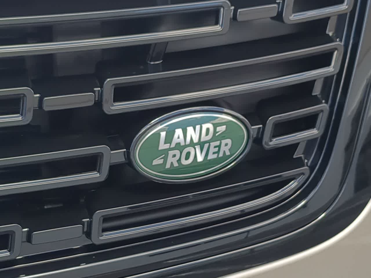 Thumbnail: 2026 Land Rover Range Rover Velar - 11