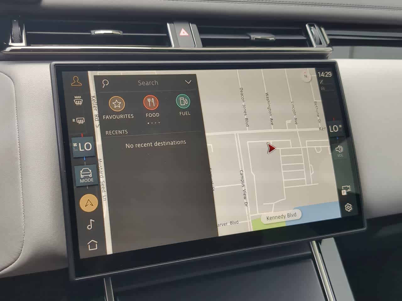 Thumbnail: 2026 Land Rover Range Rover Velar - 31