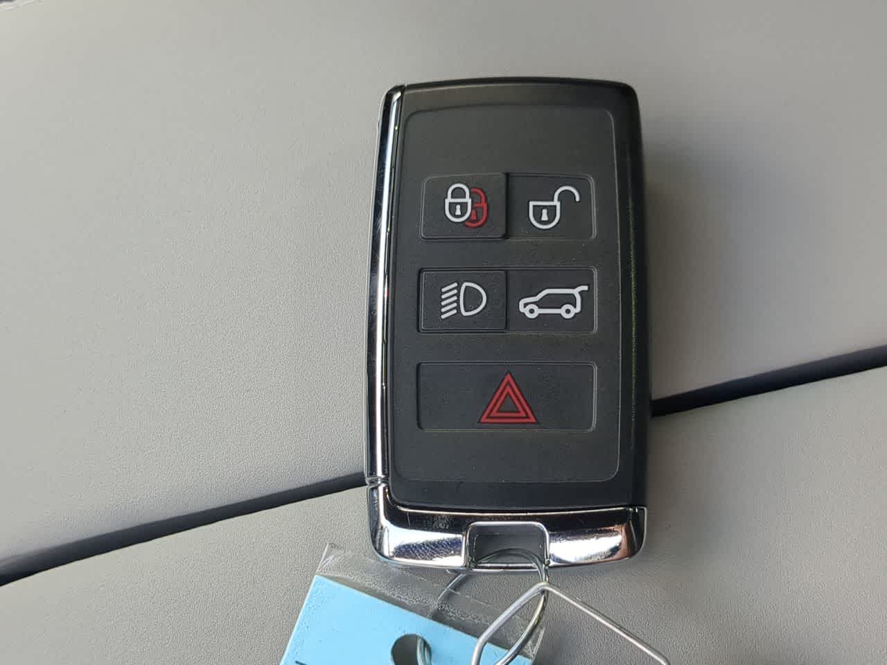 Thumbnail: 2026 Land Rover Range Rover Evoque - 38