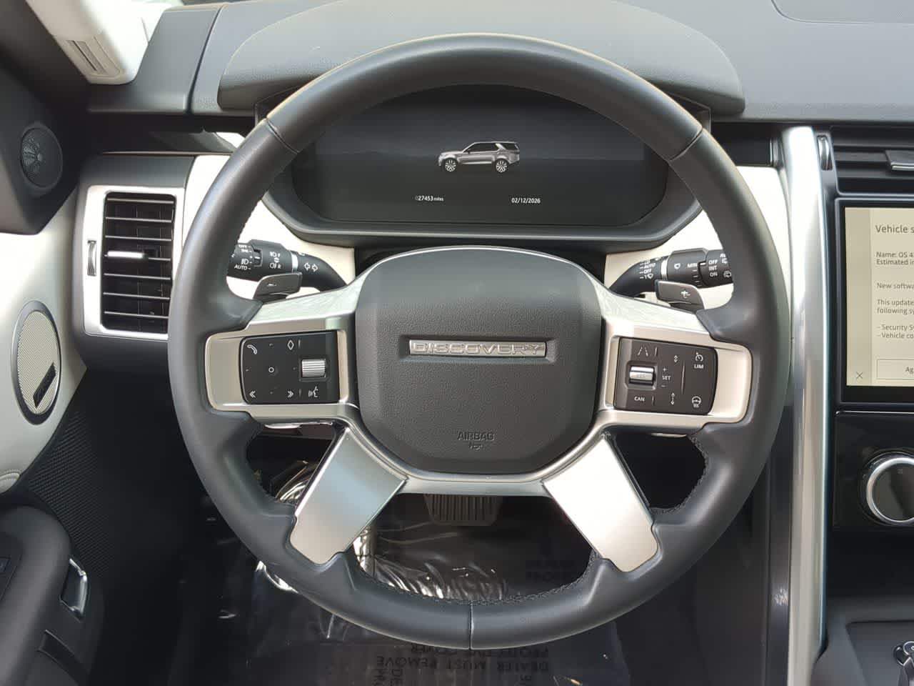 Thumbnail: 2025 Land Rover Discovery - 23