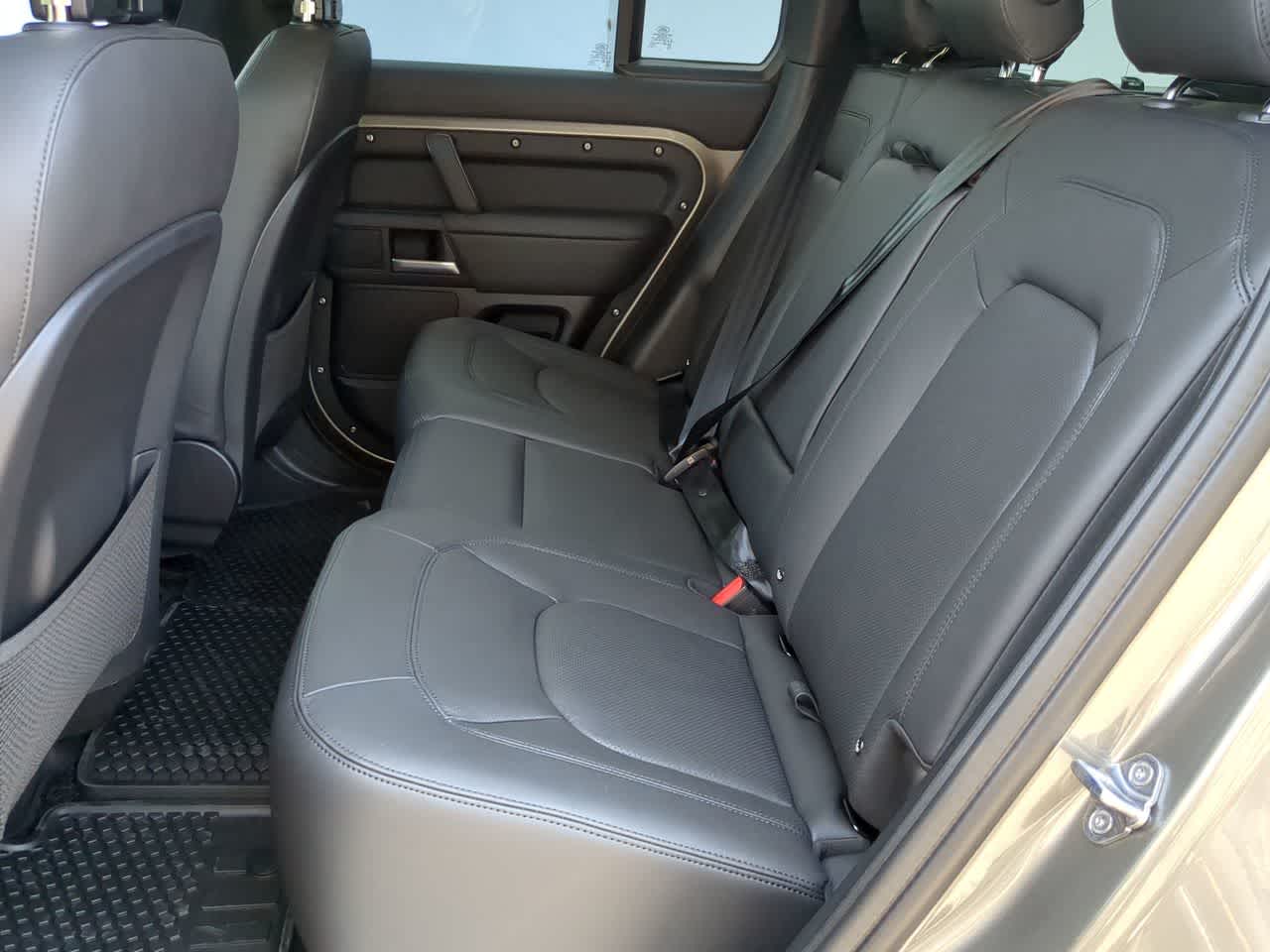 Thumbnail: 2025 Land Rover Defender - 21