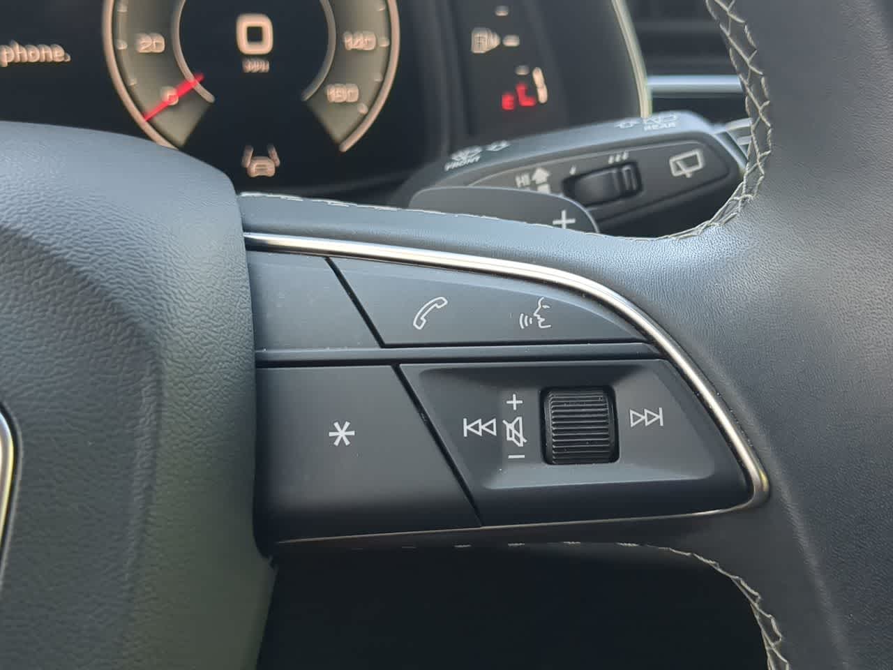 Thumbnail: 2025 Audi Q7 - 25