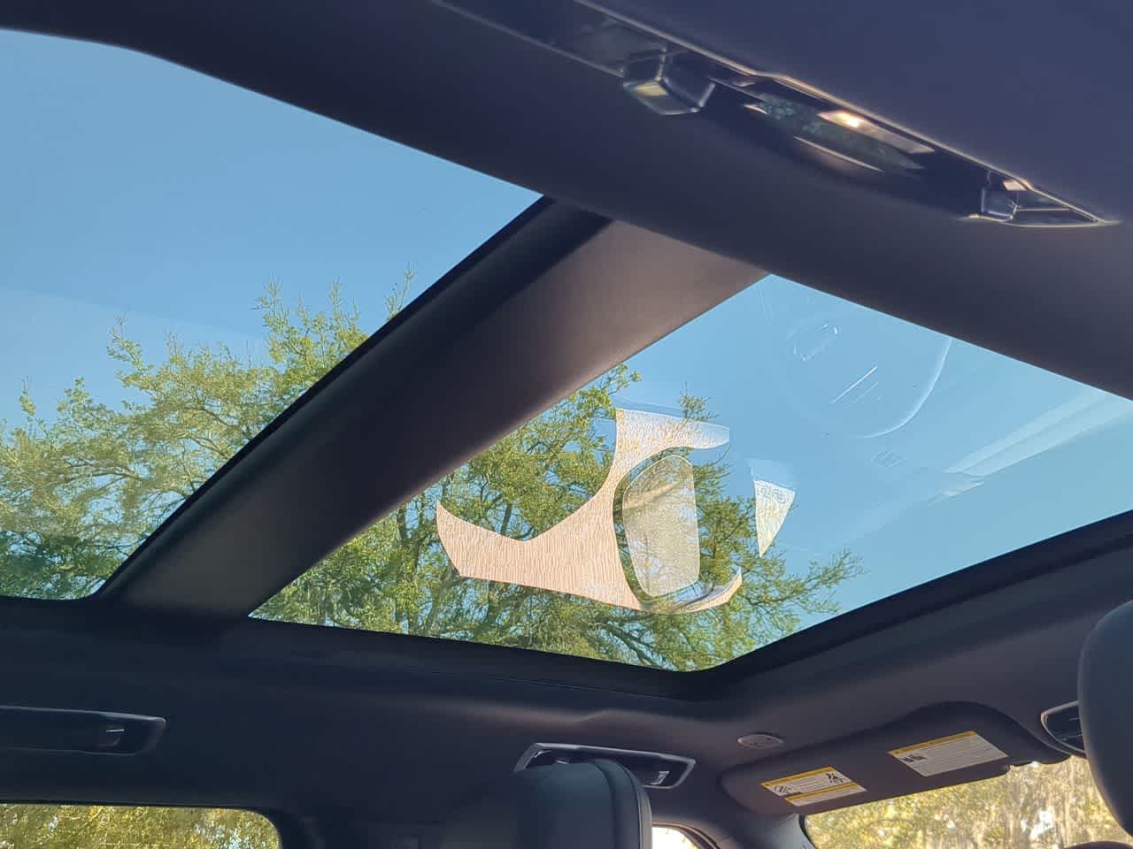 Thumbnail: 2025 Land Rover Range Rover Sport - 21