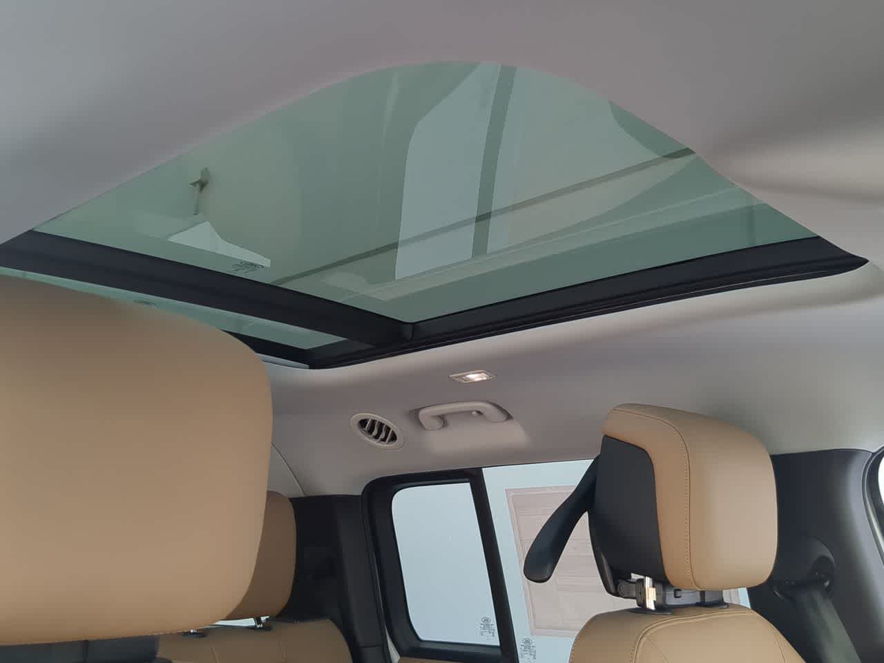 Thumbnail: 2025 Land Rover Defender - 20