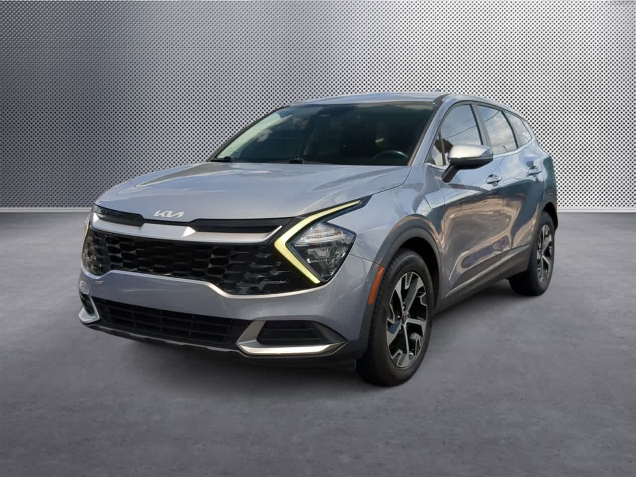 Thumbnail: 2023 Kia Sportage - 4