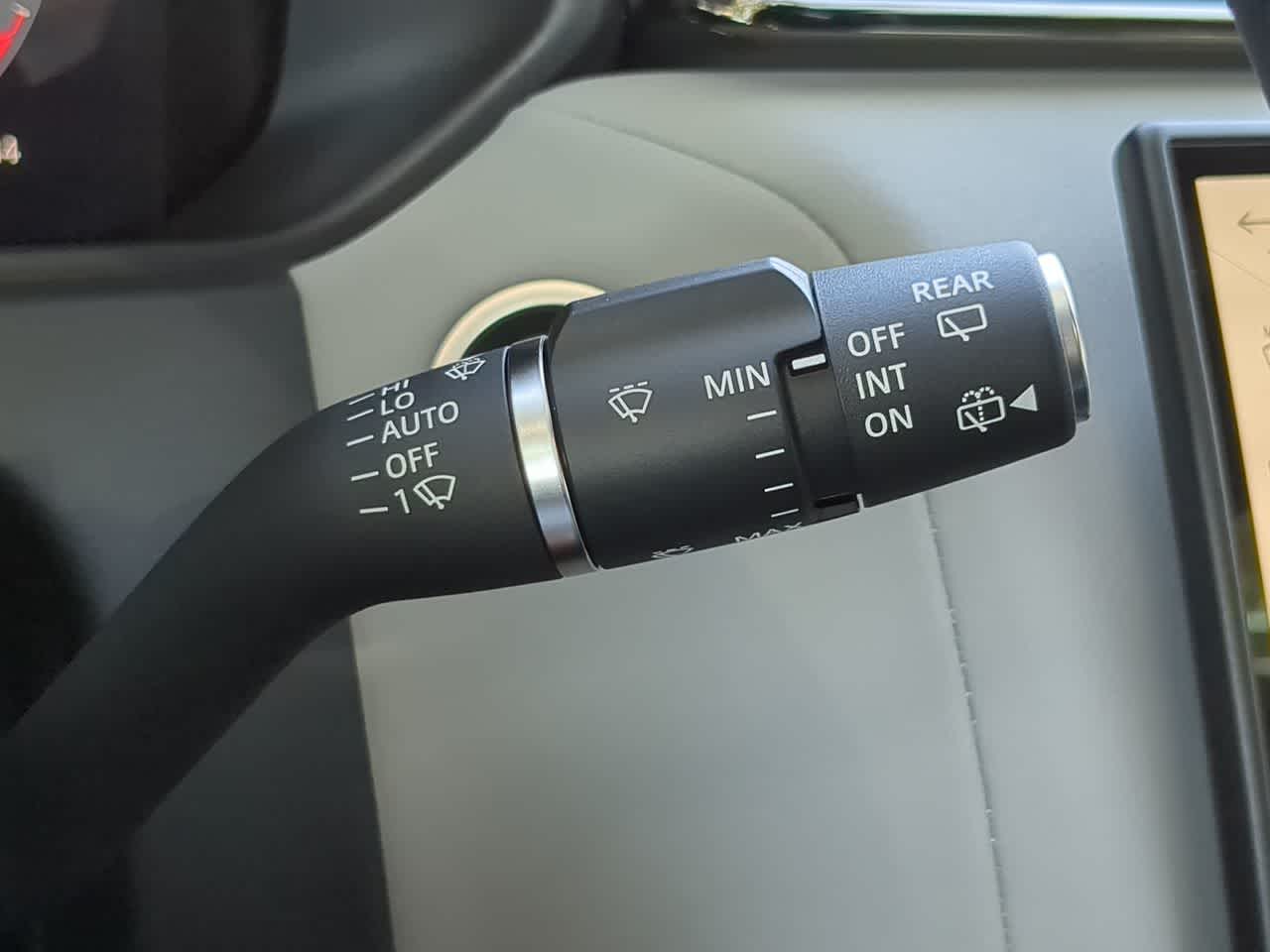 Thumbnail: 2026 Land Rover Range Rover Velar - 28