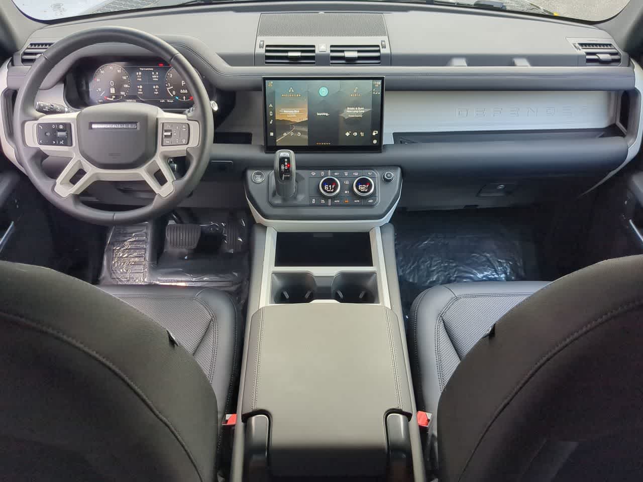 Thumbnail: 2025 Land Rover Defender - 15