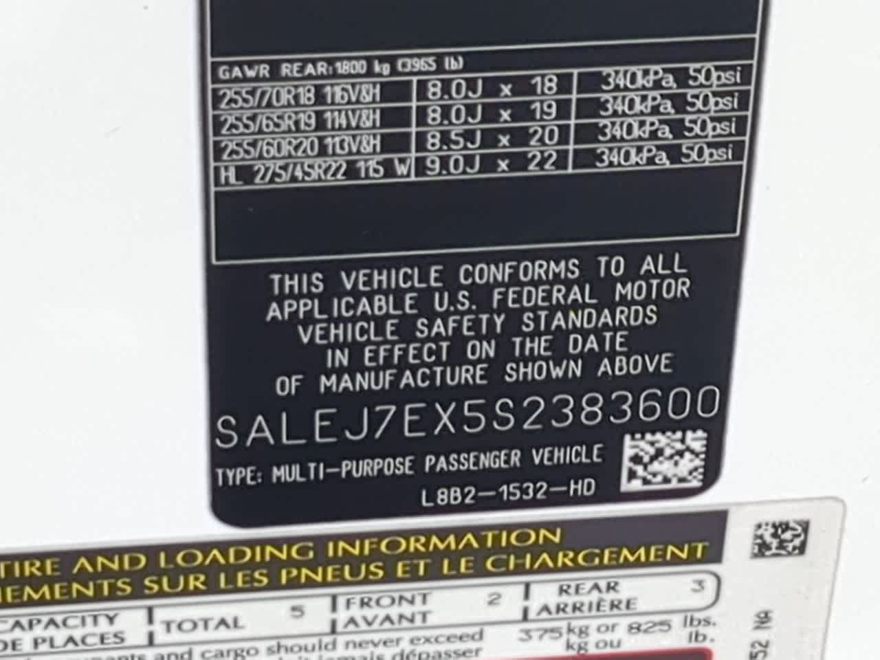 Thumbnail: 2025 Land Rover Defender - 38