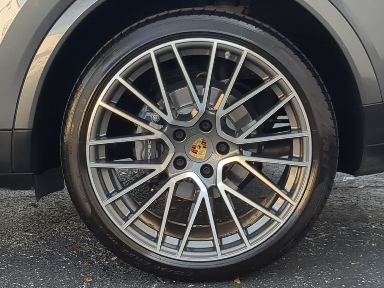 Thumbnail: 2021 Porsche Cayenne - 13