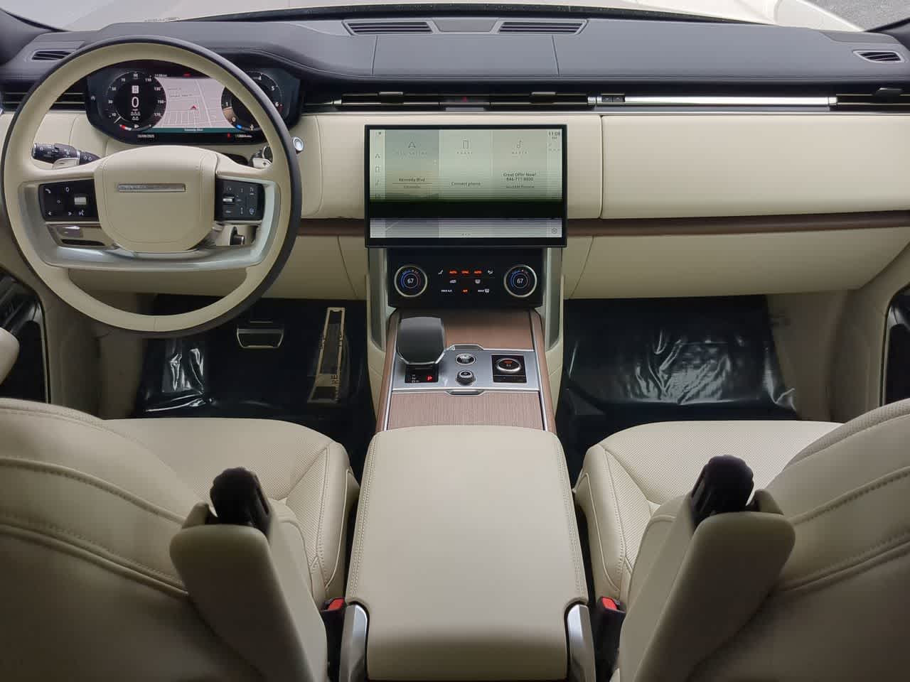 Thumbnail: 2023 Land Rover Range Rover - 16