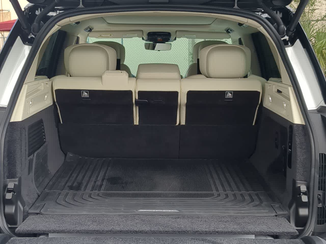 Thumbnail: 2024 Land Rover Range Rover - 35