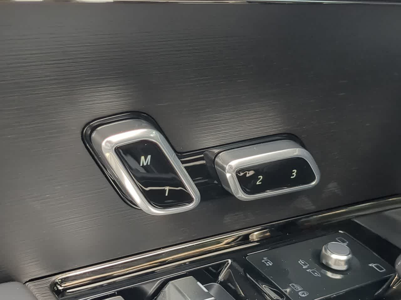 Thumbnail: 2026 Land Rover Range Rover Sport - 16