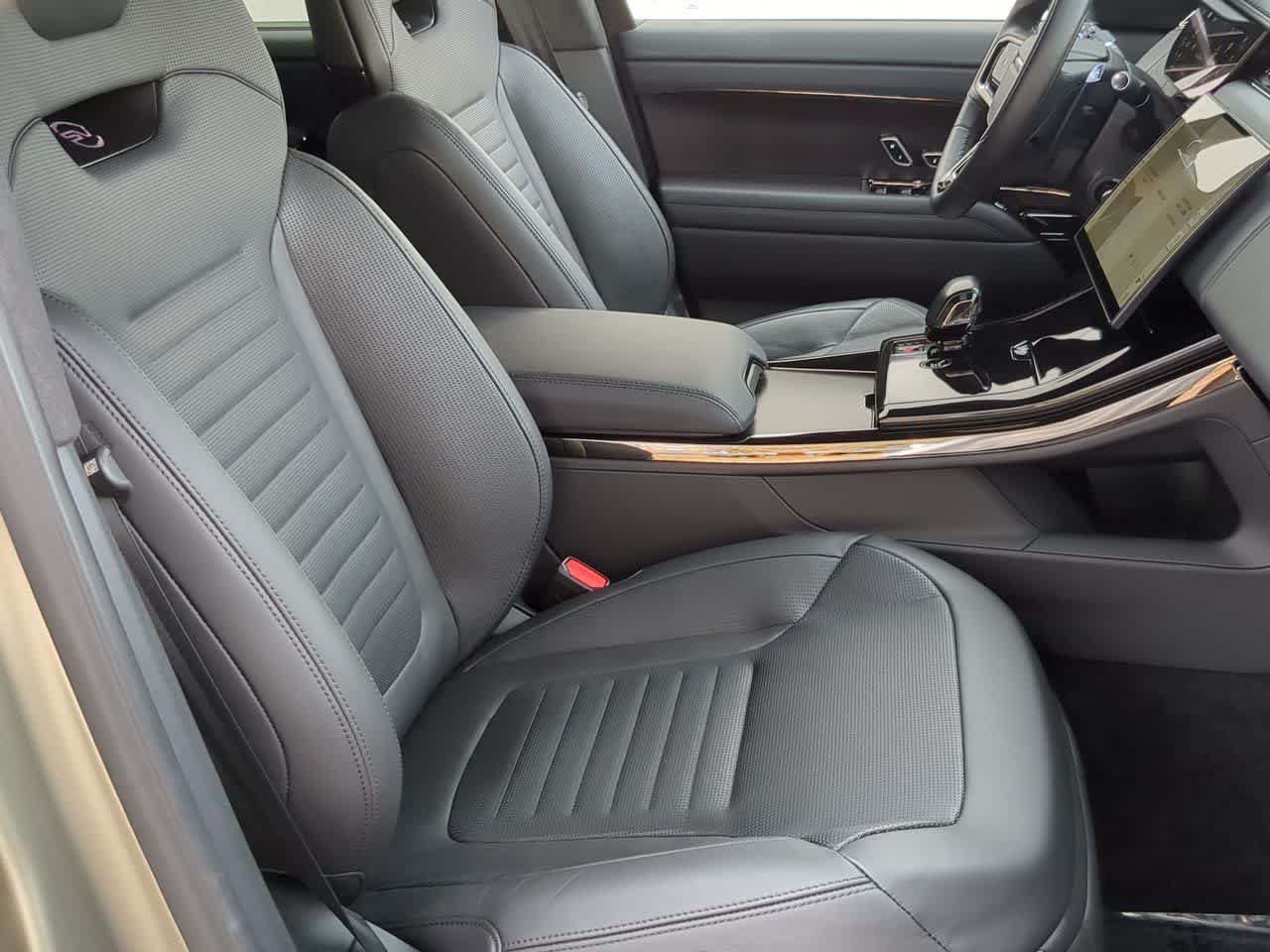 Thumbnail: 2024 Land Rover Range Rover Sport - 23